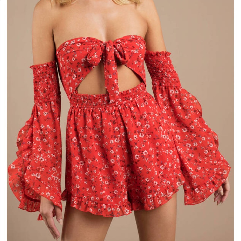 Strapless front tie red romper NVR WORN